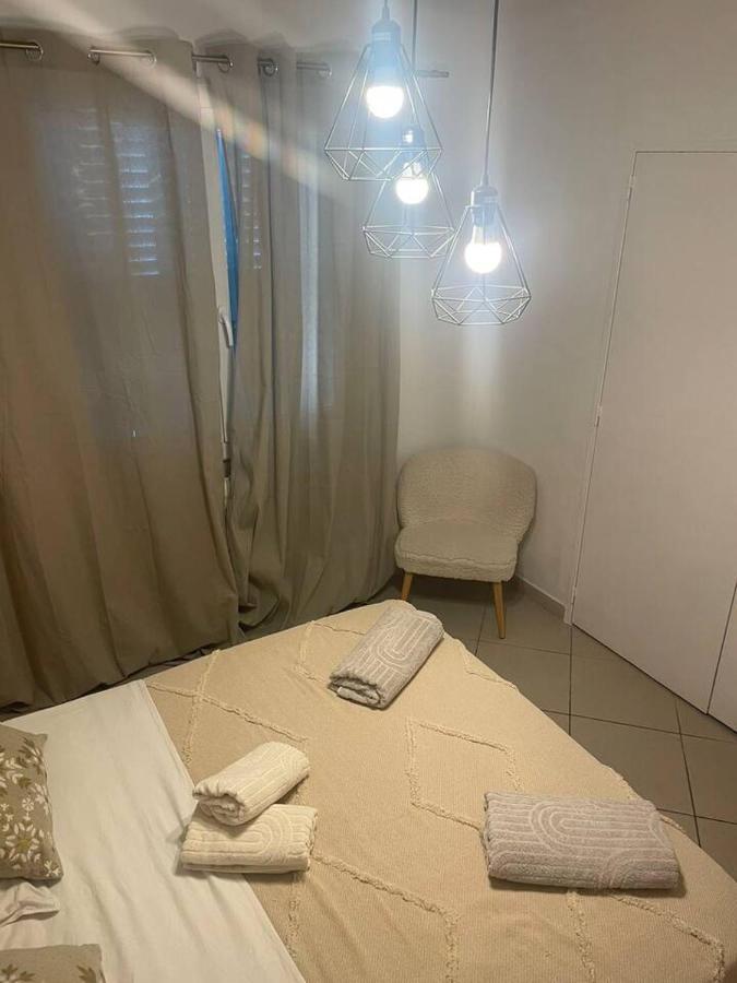 Appartement Proche Gare Tgv ニーム エクステリア 写真